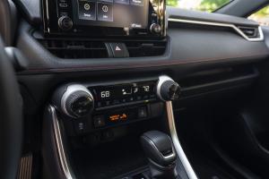 Toyota RAV4 Prime SE 2020 года 
